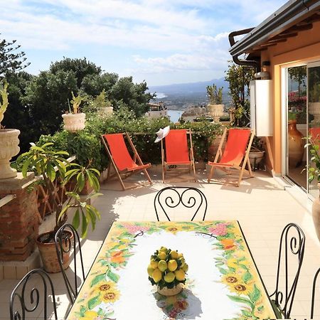 Villa Le Terrazze Del Teatro Greco Taormina Exterior foto